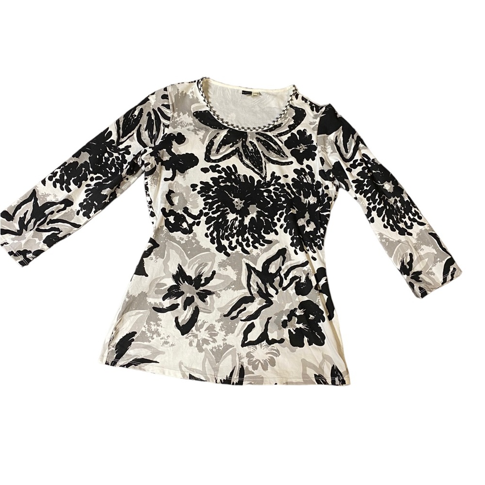 BambooCo woman’s beaded scoop neck Blouse